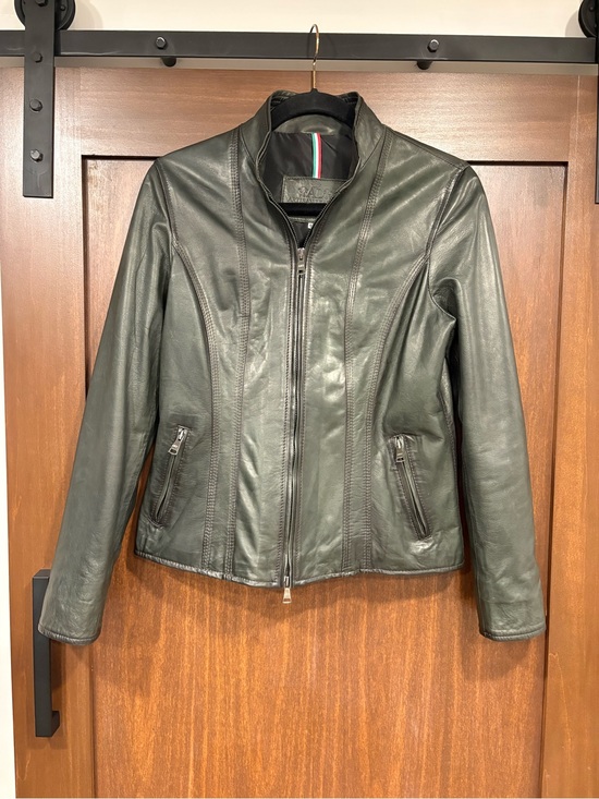 Vera Pella Jackets & Blazers - NEW Vera Pella handmade Italian leather jacket deep green small